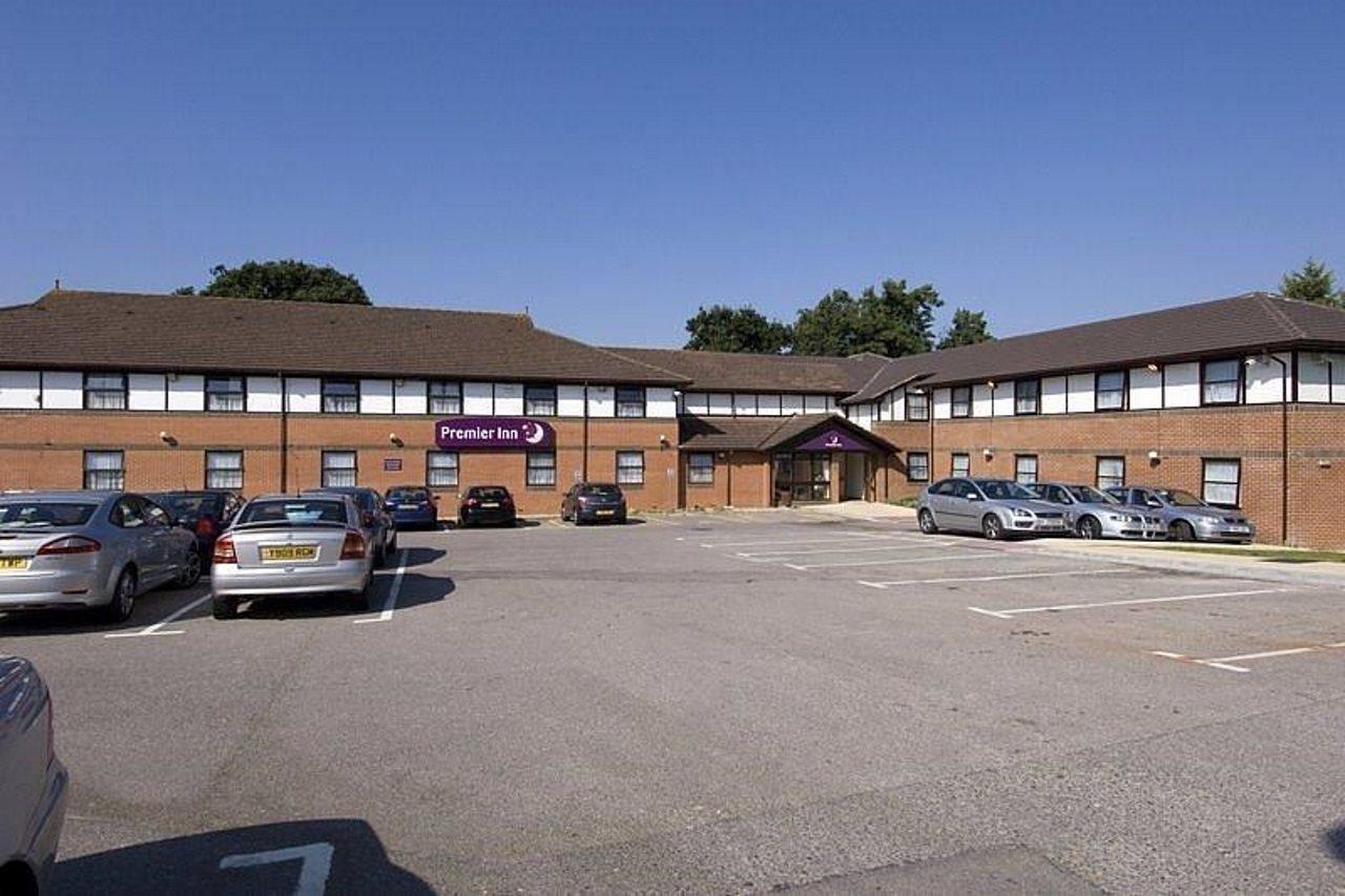 Premier Inn Southampton North Chilworth  Exterior photo